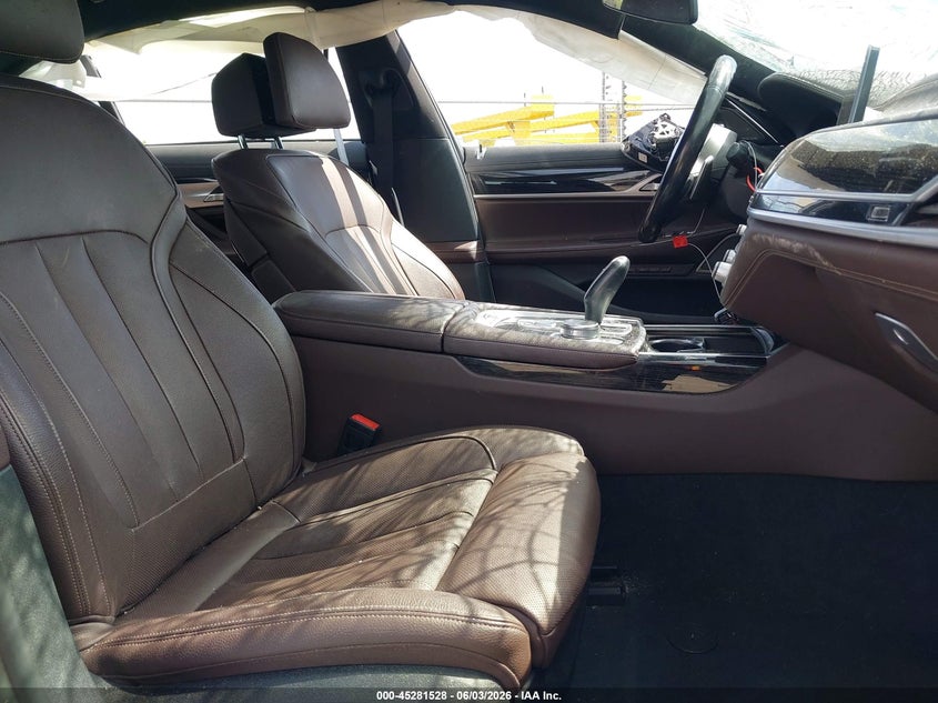 2022 BMW 7er VIN WBA7T2C06NCJ08509 IAAI salvage auction — ROLLOVER, Salvage Title, sold $9,600 on 2026-07-28 (photo 5)
