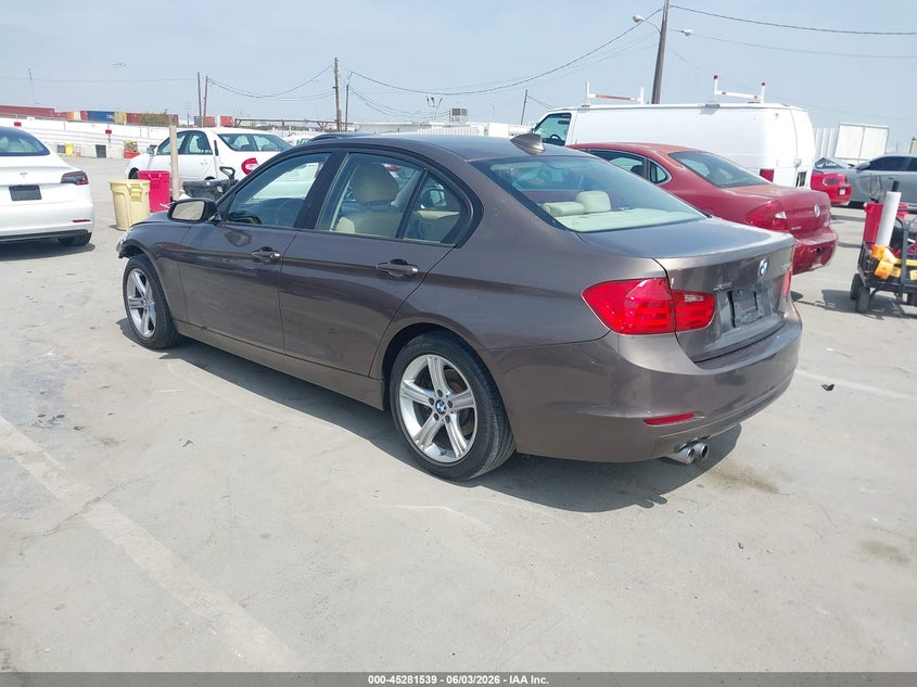 2013 BMW 3er VIN WBA3B3C56DF540498 IAAI salvage auction — FRONT END, Salvage (California), sold $875 on 2026-07-29 (photo 3)