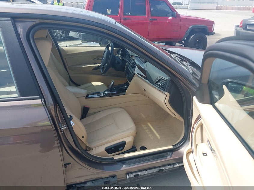 2013 BMW 3er VIN WBA3B3C56DF540498 IAAI salvage auction — FRONT END, Salvage (California), sold $875 on 2026-07-29 (photo 5)