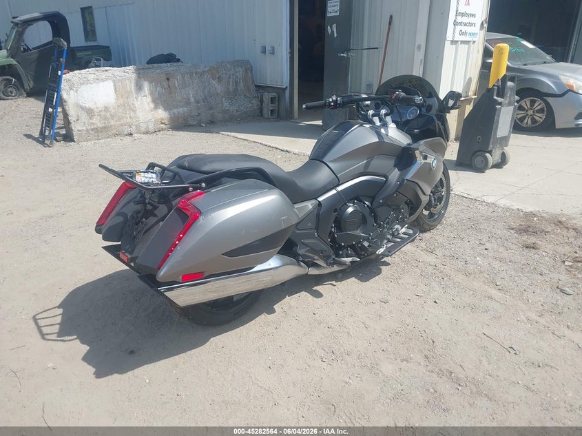 2019 BMW K 1600 VIN WB10F5302KZG18331 IAAI salvage auction — FRONT END, Salvage Title, sold $25 on 2026-07-21 (photo 4)