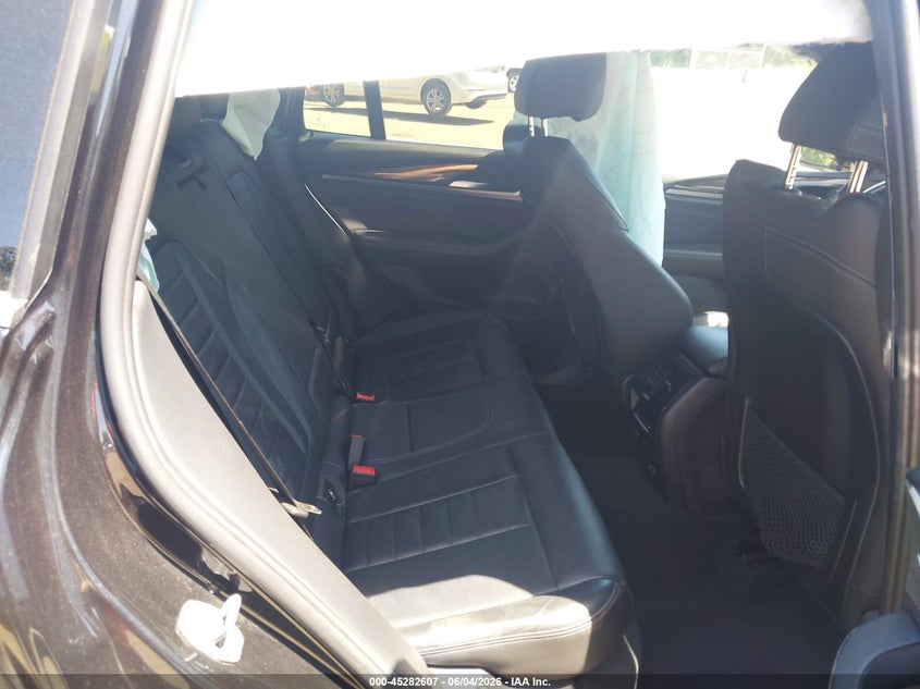 2021 BMW X3 VIN 5UXTY5C09M9D82143 IAAI salvage auction — LEFT & RIGHT, Salvage Title, sold $4,350 on 2026-07-08 (photo 8)