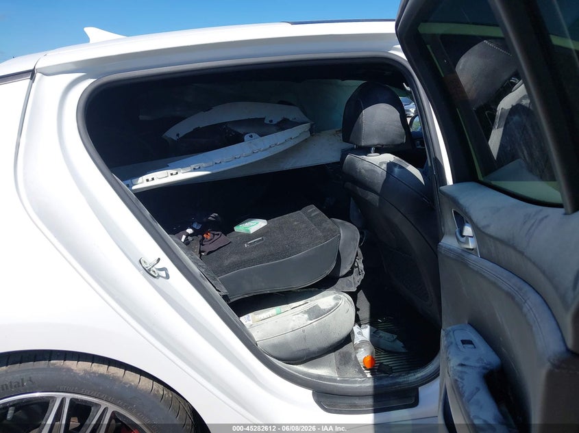2022 Kia Stinger VIN KNAE45LC7N6108257 IAAI salvage auction — BIO HAZARD, Salvage Title, sold $1,850 on 2026-07-16 (photo 8)