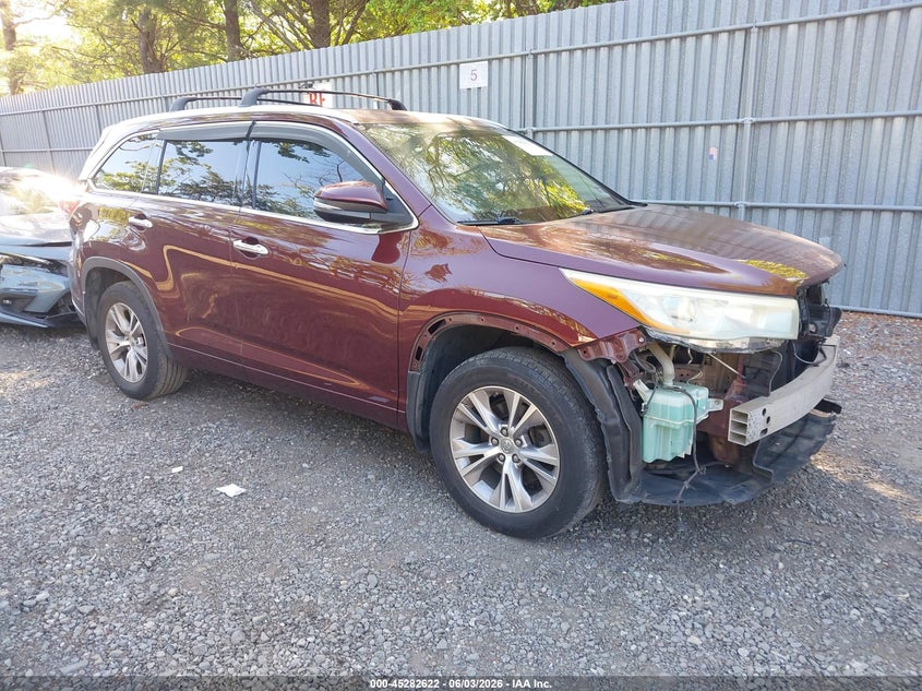 2015 Toyota Highlander VIN 5TDJKRFH9FS134401 IAAI salvage auction — FRONT END, Salvage (New Jersey), sold $6,700 on 2026-07-29 (photo 1)
