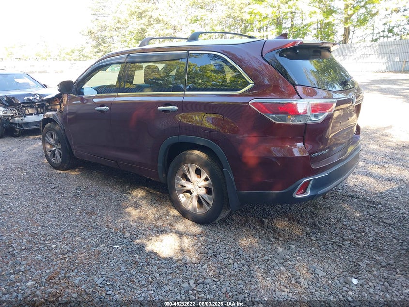 2015 Toyota Highlander VIN 5TDJKRFH9FS134401 IAAI salvage auction — FRONT END, Salvage (New Jersey), sold $6,700 on 2026-07-29 (photo 3)