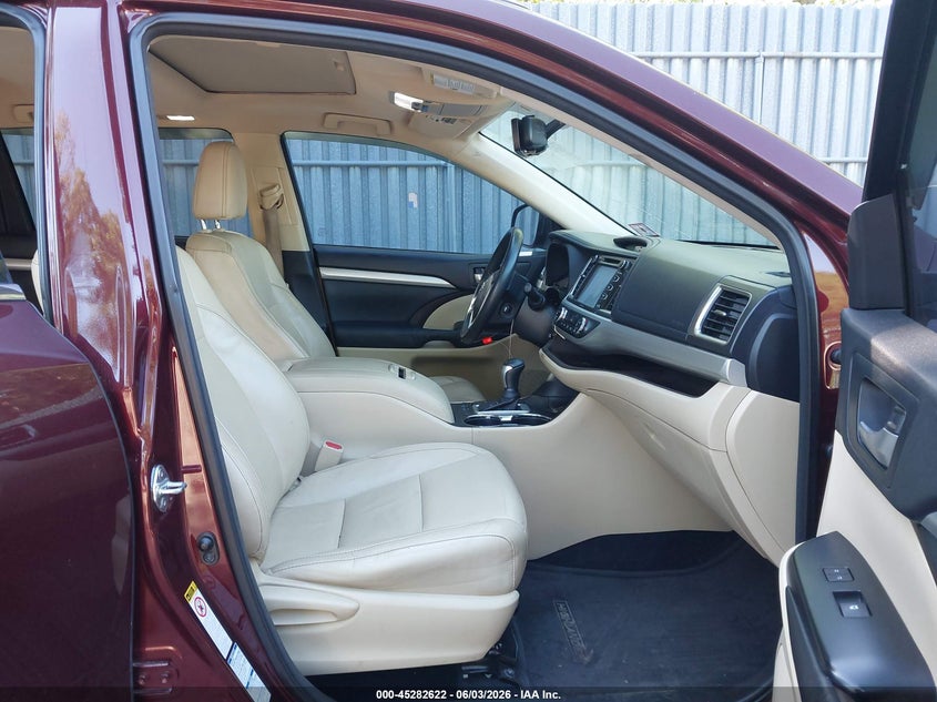 2015 Toyota Highlander VIN 5TDJKRFH9FS134401 IAAI salvage auction — FRONT END, Salvage (New Jersey), sold $6,700 on 2026-07-29 (photo 5)