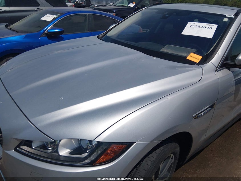 2019 Jaguar F-pace VIN SADCJ2FX4KA396221 IAAI salvage auction — HAIL, Salvage Title, sold $7,625 on 2026-07-14 (photo 6)