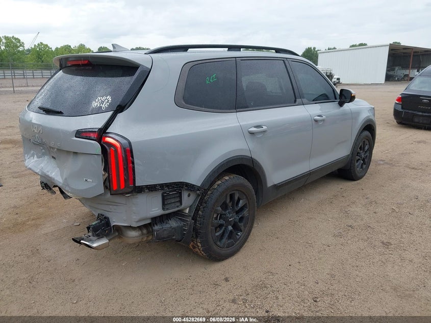 2024 Kia Telluride VIN 5XYP5DGC8RG467634 IAAI salvage auction — REAR END, Salvage Title, sold $12,600 on 2026-07-08 (photo 4)