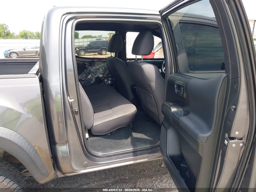 2017 Toyota Tacoma VIN 5TFAZ5CN4HX025291 IAAI salvage auction — FRONT END, Salvage Title, sold $7,300 on 2026-07-14 (photo 8)