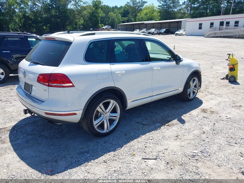 2017 Volkswagen Touareg VIN WVGGF7BP3HD006259 IAAI salvage auction — FRONT END, Salvage (Georgia), sold $3,325 on 2026-07-31 (photo 4)