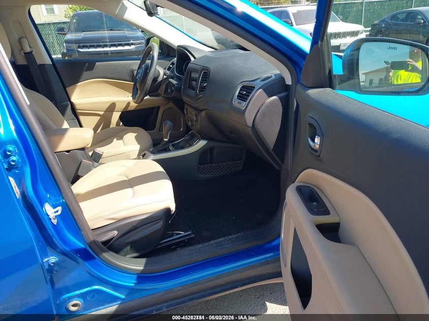 2019 Jeep Compass VIN 3C4NJDAB3KT620003 IAAI salvage auction — NORMAL WEAR, Sf97 (New York), sold $10,550 on 2026-07-31 (photo 5)