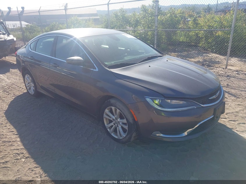 2015 Chrysler 200 VIN 1C3CCCAB9FN725246 IAAI salvage auction — NORMAL WEAR, Clear (Pennsylvania), sold $700 on 2026-07-11 (photo 1)