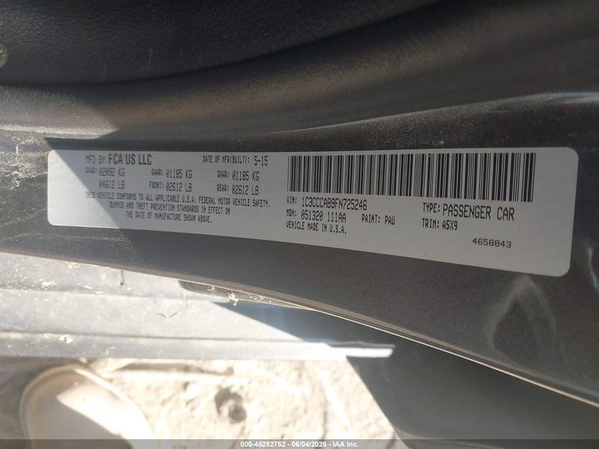 2015 Chrysler 200 VIN 1C3CCCAB9FN725246 IAAI salvage auction — NORMAL WEAR, Clear (Pennsylvania), sold $700 on 2026-07-11 (photo 9)