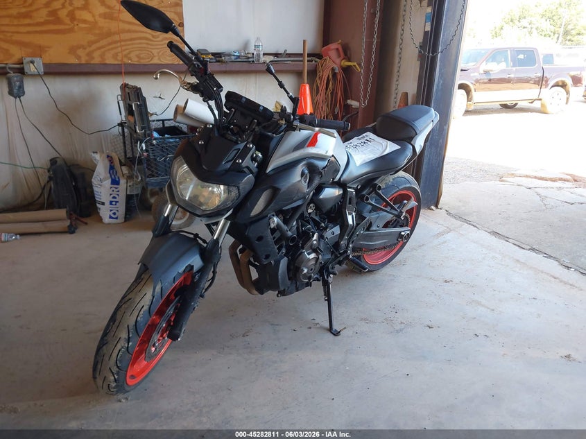 2020 Yamaha Mt VIN JYARM27E9LA006091 IAAI salvage auction — LEFT SIDE, Salvage (Georgia), sold $2,500 on 2026-09-08 (photo 1)