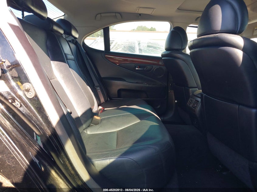 2012 Lexus Ls VIN JTHCL5EF5C5014920 IAAI salvage auction — LEFT SIDE, Salvage Title, sold $1,250 on 2026-07-13 (photo 8)