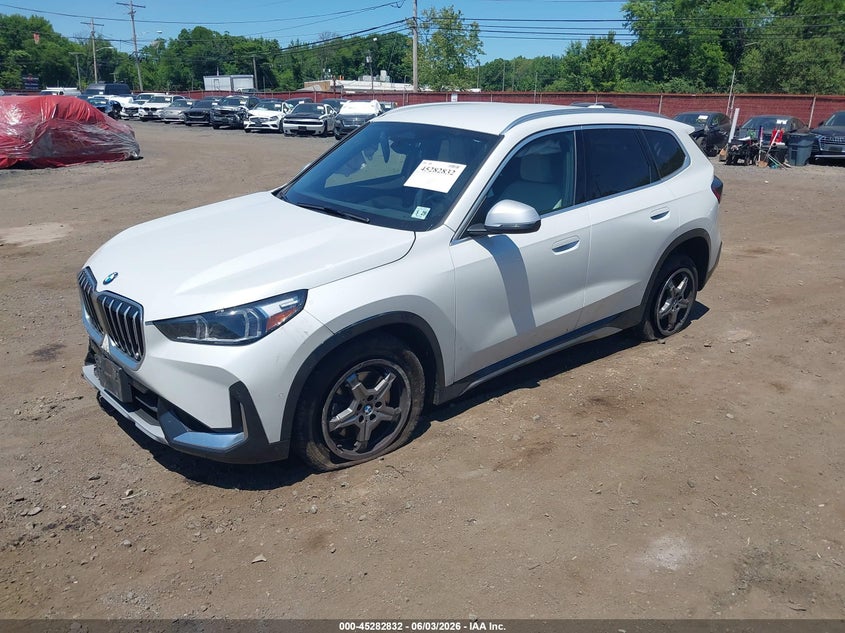 2024 BMW X1 VIN WBX73EF08R5Z52838 IAAI salvage auction — LEFT & RIGHT, Salvage Title, sold $10,300 on 2026-08-19 (photo 2)