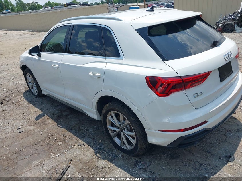 2022 Audi Q3 VIN WA1DECF30N1005538 IAAI salvage auction — FRONT END, Salvage Title, sold $10,000 on 2026-08-19 (photo 3)