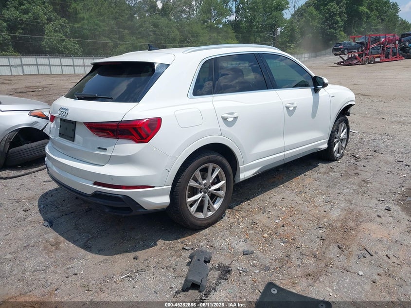 2022 Audi Q3 VIN WA1DECF30N1005538 IAAI salvage auction — FRONT END, Salvage Title, sold $10,000 on 2026-08-19 (photo 4)
