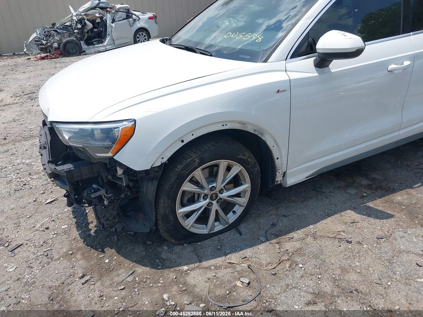 2022 Audi Q3 VIN WA1DECF30N1005538 IAAI salvage auction — FRONT END, Salvage Title, sold $10,000 on 2026-08-19 (photo 6)