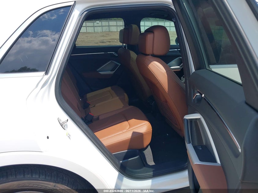 2022 Audi Q3 VIN WA1DECF30N1005538 IAAI salvage auction — FRONT END, Salvage Title, sold $10,000 on 2026-08-19 (photo 8)