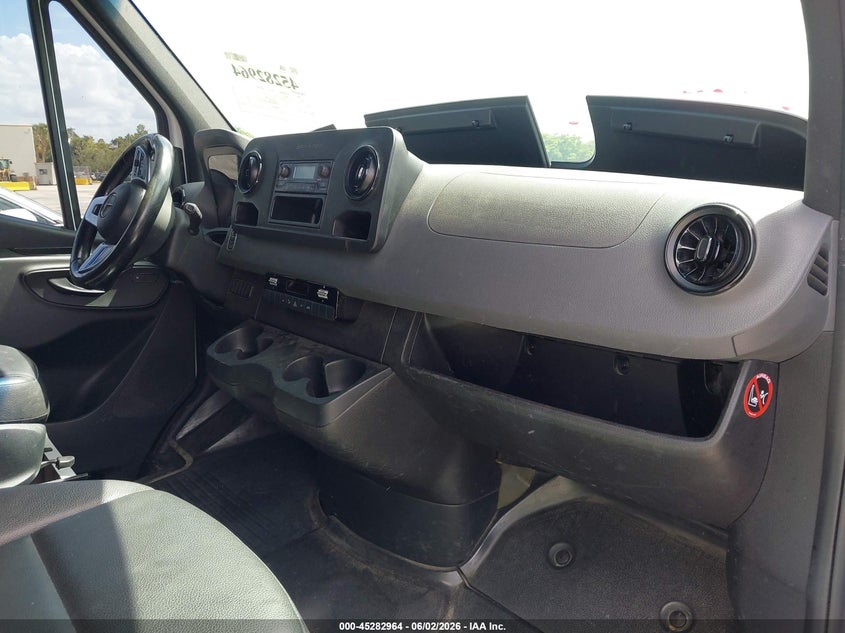 2021 Mercedes-benz Sprinter VIN W1Y5DBHY7MT056470 IAAI salvage auction — LEFT FRONT, Rebuildable (Florida), sold $9,225 on 2026-08-01 (photo 5)