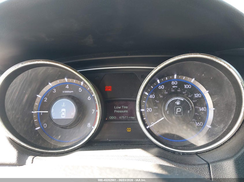 2012 Hyundai Sonata VIN 5NPEC4AC1CH325423 IAAI salvage auction — LEFT & RIGHT, Salvage (Pennsylvania), sold $525 on 2026-07-28 (photo 7)