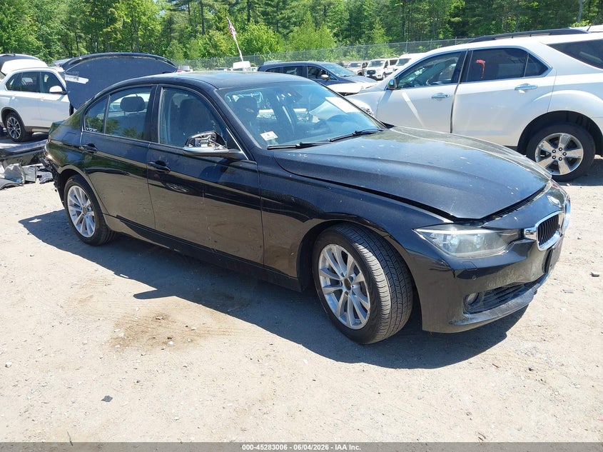 2015 BMW 3er VIN WBA3B3G56FNT68699 IAAI salvage auction — REAR END, Salvage (Massachusetts), sold $900 on 2026-07-24 (photo 1)