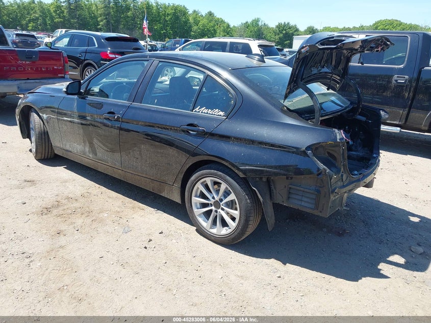2015 BMW 3er VIN WBA3B3G56FNT68699 IAAI salvage auction — REAR END, Salvage (Massachusetts), sold $900 on 2026-07-24 (photo 3)