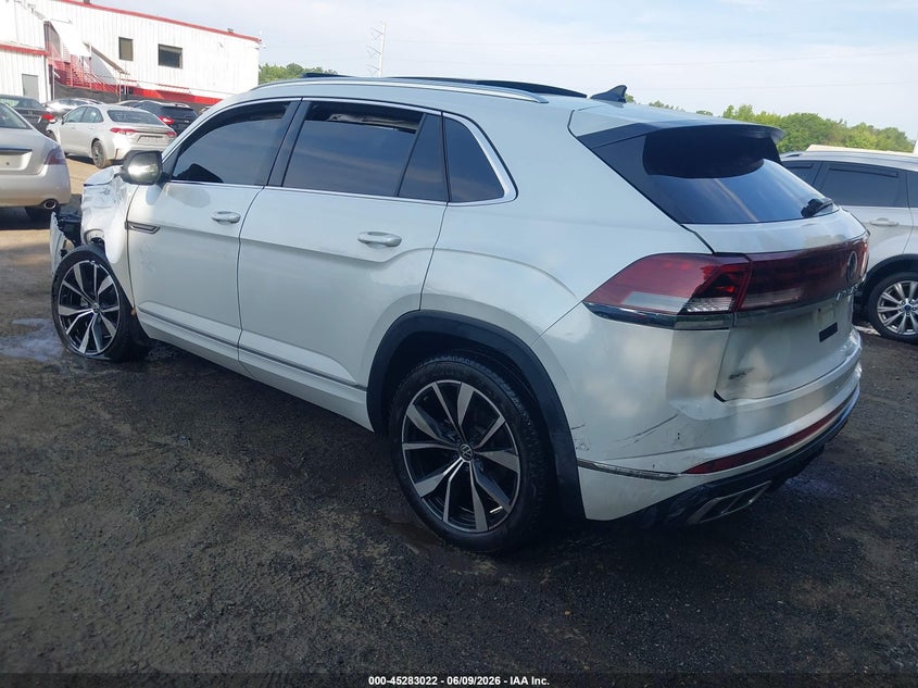2024 Volkswagen Atlas cross sport VIN 1V2FE2CA0RC232250 IAAI salvage auction — LEFT FRONT, Wait Title, sold $7,000 on 2026-08-21 (photo 3)