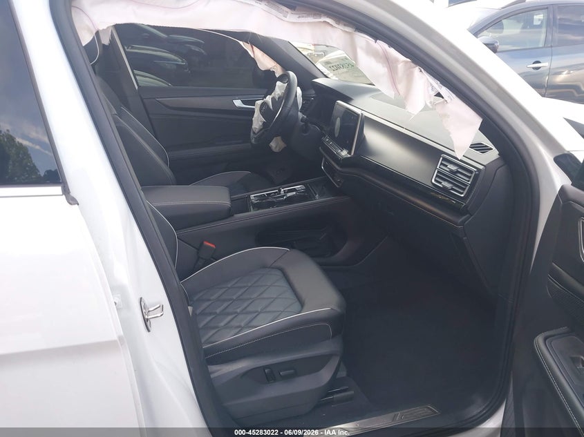 2024 Volkswagen Atlas cross sport VIN 1V2FE2CA0RC232250 IAAI salvage auction — LEFT FRONT, Wait Title, sold $7,000 on 2026-08-21 (photo 5)