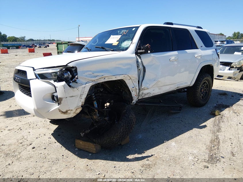 2019 Toyota 4runner VIN JTEBU5JR0K5630898 IAAI salvage auction — SIDE, Salvage Title, sold $9,400 on 2026-07-11 (photo 2)