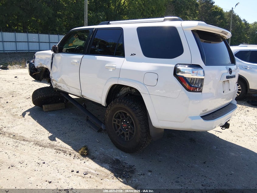 2019 Toyota 4runner VIN JTEBU5JR0K5630898 IAAI salvage auction — SIDE, Salvage Title, sold $9,400 on 2026-07-11 (photo 3)