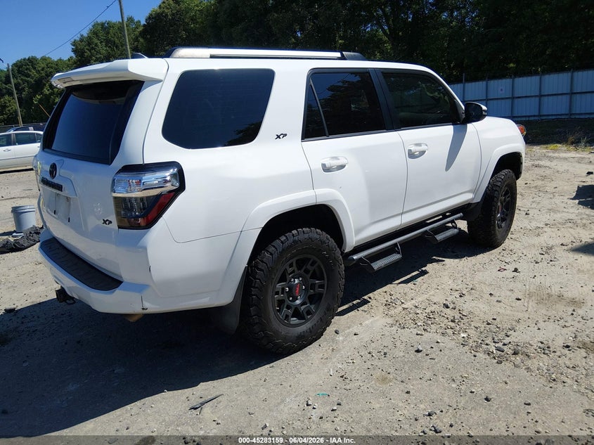2019 Toyota 4runner VIN JTEBU5JR0K5630898 IAAI salvage auction — SIDE, Salvage Title, sold $9,400 on 2026-07-11 (photo 4)