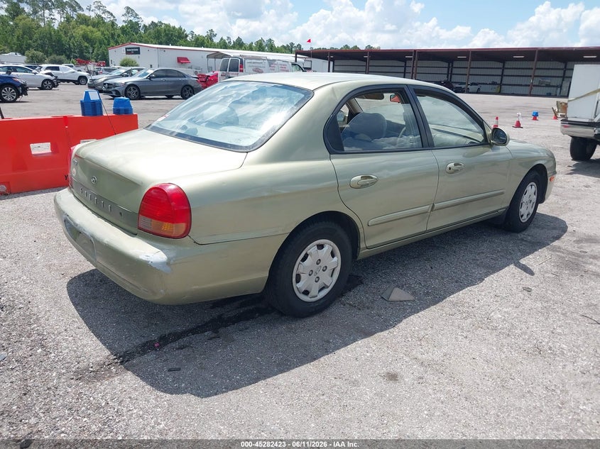 2000 Hyundai Sonata VIN KMHWF25S3YA157635 IAAI salvage auction — FRONT END, Clear (Florida), sold $325 on 2026-07-14 (photo 4)