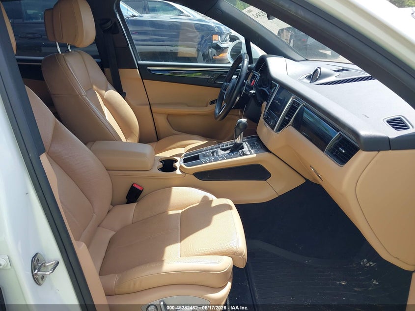 2018 Porsche Macan VIN WP1AA2A51JLB01098 IAAI salvage auction — LEFT FRONT, Salvage (Massachusetts), sold $7,100 on 2026-08-06 (photo 5)