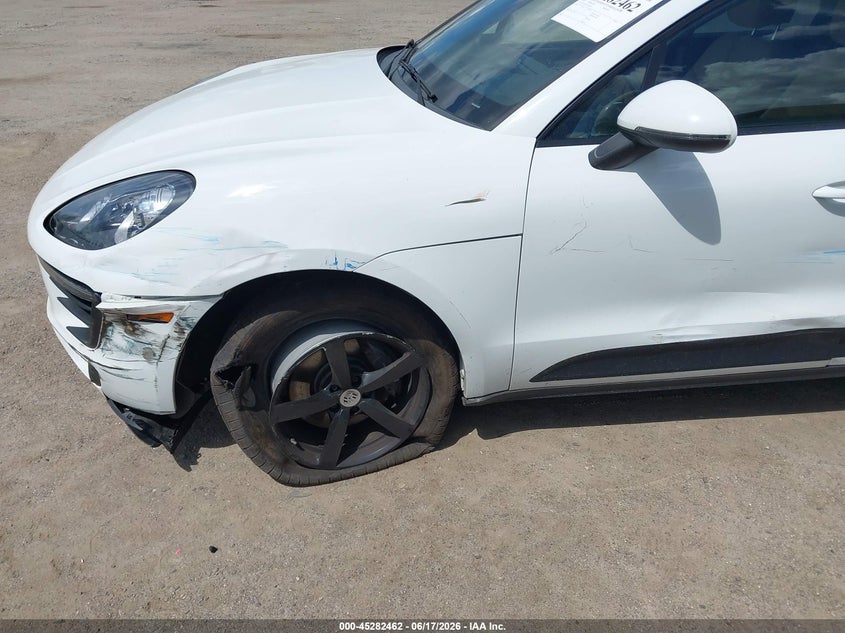 2018 Porsche Macan VIN WP1AA2A51JLB01098 IAAI salvage auction — LEFT FRONT, Salvage (Massachusetts), sold $7,100 on 2026-08-06 (photo 6)