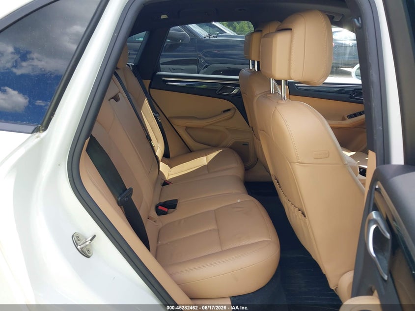 2018 Porsche Macan VIN WP1AA2A51JLB01098 IAAI salvage auction — LEFT FRONT, Salvage (Massachusetts), sold $7,100 on 2026-08-06 (photo 8)