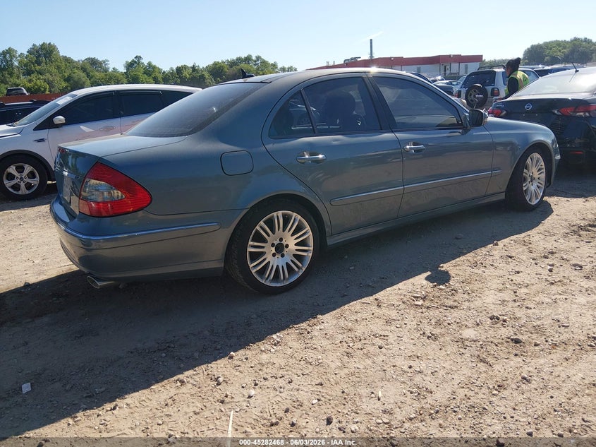 2007 Mercedes-benz E-class VIN WDBUF56XX7B127305 IAAI salvage auction — NORMAL WEAR, Clear (Maryland), sold $425 on 2026-07-09 (photo 4)