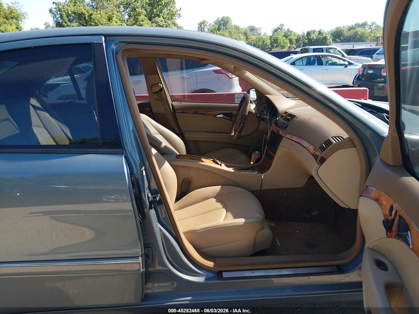 2007 Mercedes-benz E-class VIN WDBUF56XX7B127305 IAAI salvage auction — NORMAL WEAR, Clear (Maryland), sold $425 on 2026-07-09 (photo 5)