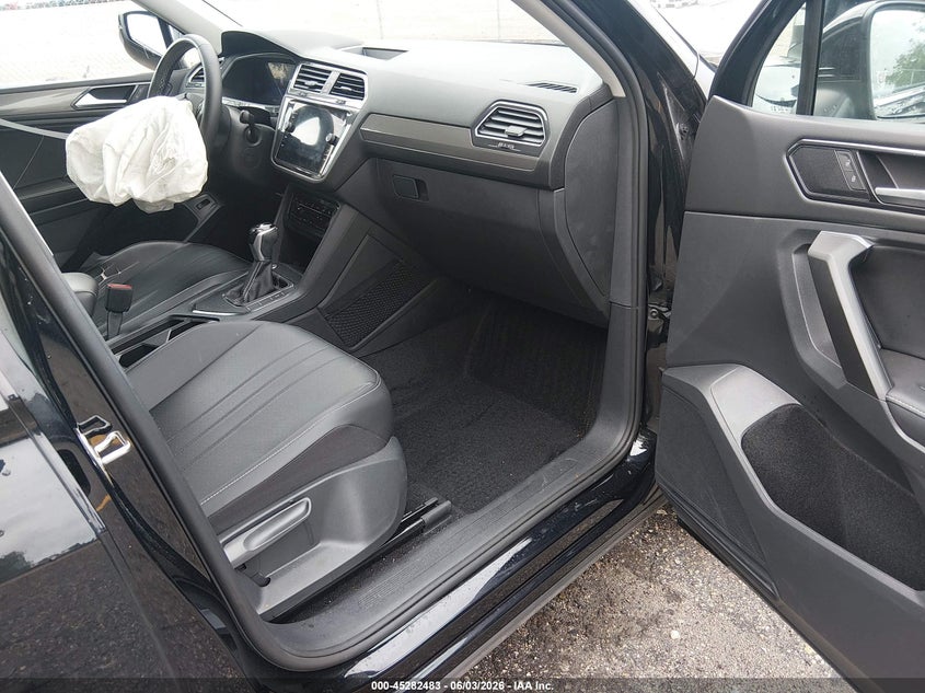 2023 Volkswagen Tiguan VIN 3VVNB7AX8PM094254 IAAI salvage auction — FRONT END, Salvage Title, sold $8,150 on 2026-07-29 (photo 5)