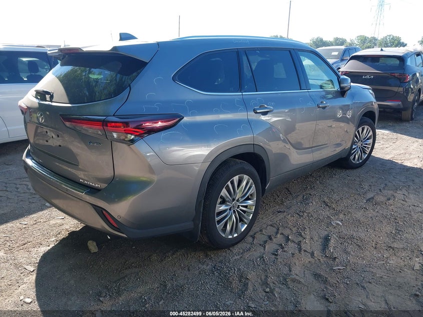 2026 Toyota Highlander VIN 5TDEBRCH6TS705666 IAAI salvage auction — HAIL, Salvage Title, sold $31,750 on 2026-07-28 (photo 4)