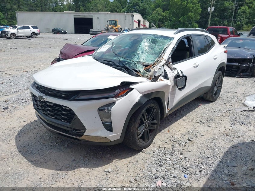 2025 Chevrolet Trax VIN KL77LKEP8SC098829 IAAI salvage auction — FRONT & REAR, Salvage (Georgia), sold $6,100 on 2026-07-28 (photo 2)