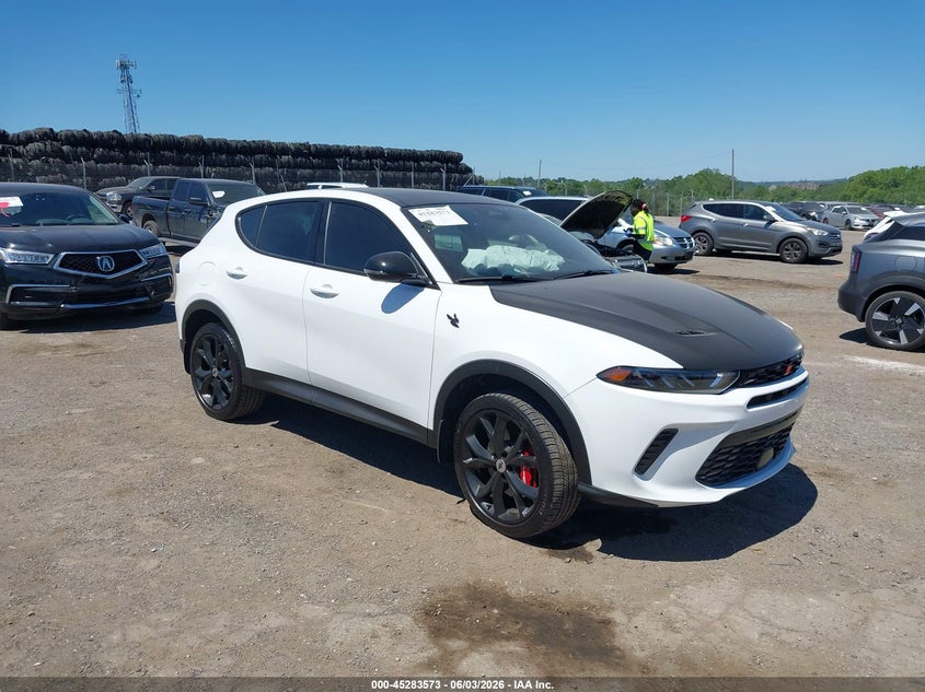 2024 Dodge Hornet VIN ZACNDFANXR3A39152 IAAI salvage auction — LEFT FRONT, Salvage Title, sold $4,700 on 2026-07-19 (photo 1)
