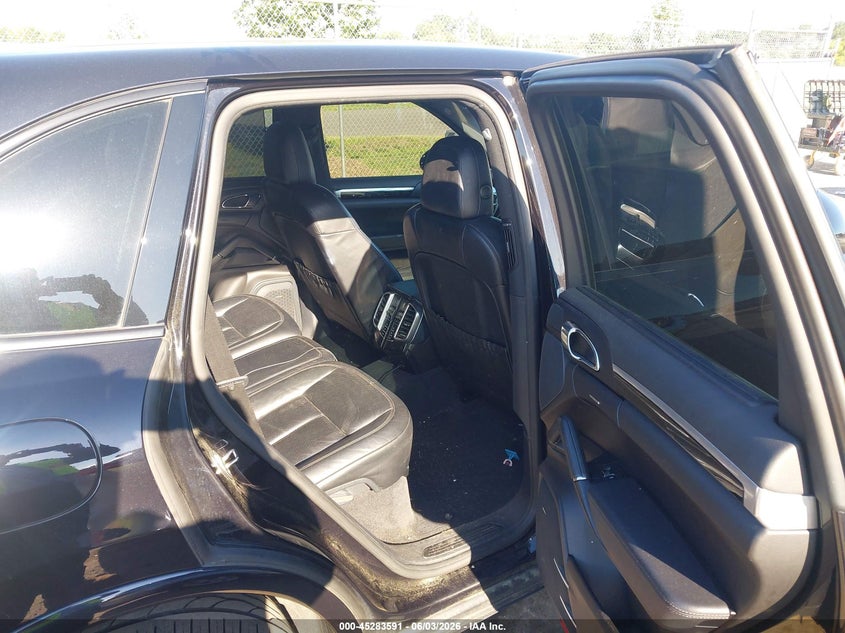2017 Porsche Cayenne VIN WP1AA2A24HKA80415 IAAI salvage auction — FRONT END, Salvage (Virginia), sold $25 on 2026-08-08 (photo 8)