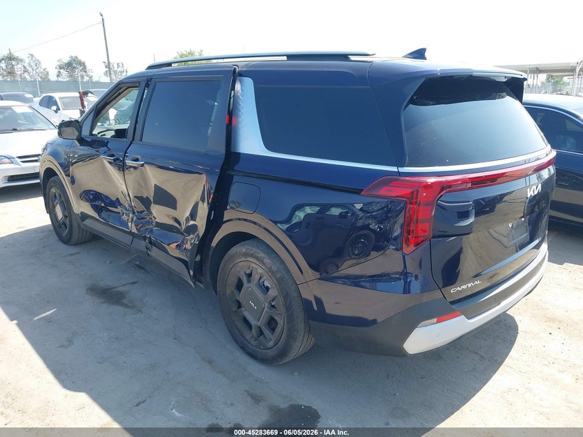 2025 Kia Carnival VIN KNDNC5KA6S6037036 IAAI salvage auction — SIDE, Salvage Title, sold $14,950 on 2026-07-15 (photo 3)