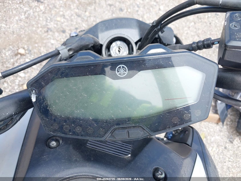 2019 Yamaha Mt VIN JYARM27E9KA004128 IAAI salvage auction — RIGHT SIDE, Salvage Title, sold $2,825 on 2026-07-22 (photo 7)