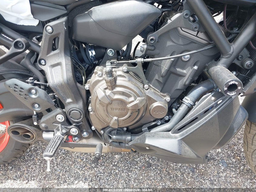 2019 Yamaha Mt VIN JYARM27E9KA004128 IAAI salvage auction — RIGHT SIDE, Salvage Title, sold $2,825 on 2026-07-22 (photo 8)