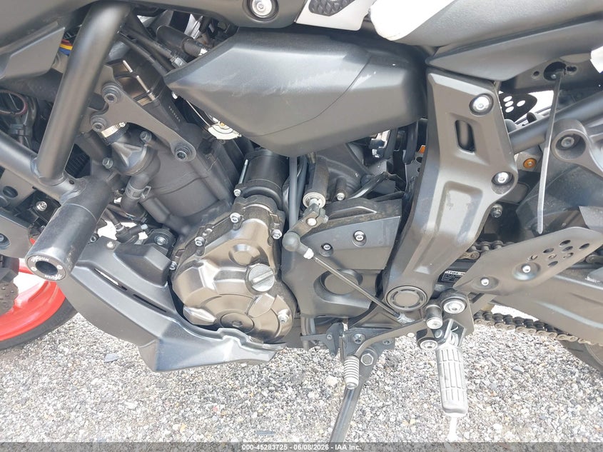 2019 Yamaha Mt VIN JYARM27E9KA004128 IAAI salvage auction — RIGHT SIDE, Salvage Title, sold $2,825 on 2026-07-22 (photo 9)