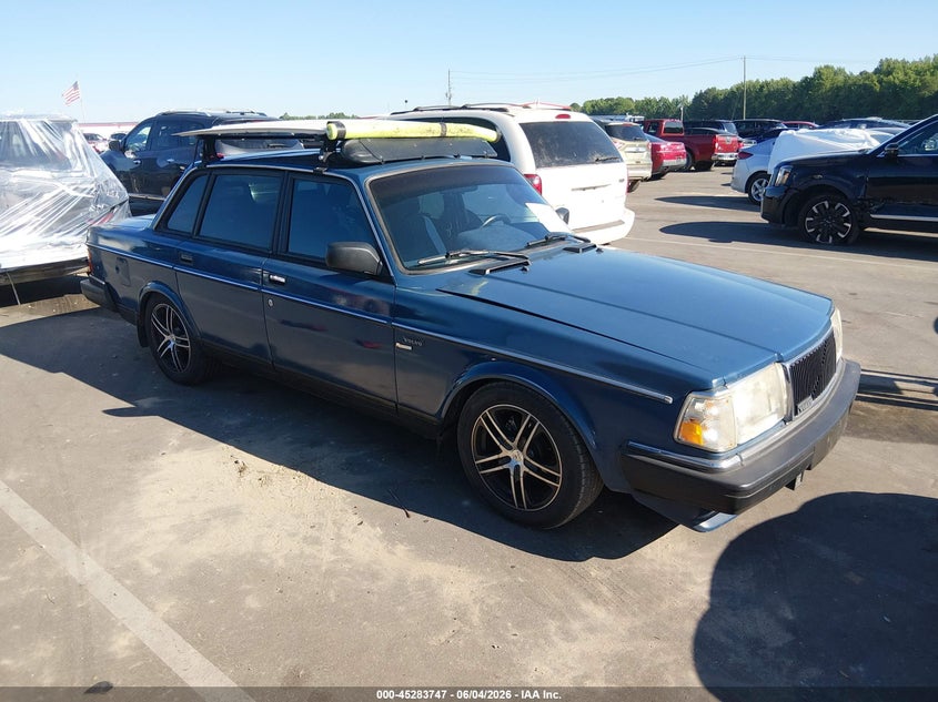 1991 Volvo 240 VIN YV1AA8845M1447599 IAAI salvage auction — NORMAL WEAR, Clear (Florida), sold $300 on 2026-07-15 (photo 1)