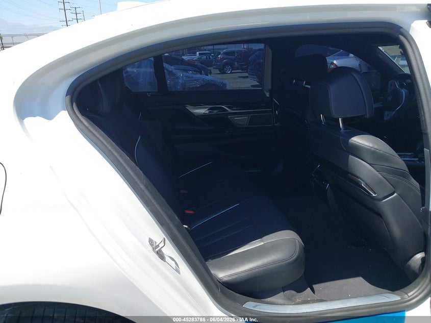 2021 BMW 7er VIN WBA7U2C00MCF14736 IAAI salvage auction — FRONT END, Salvage Title, sold $25,550 on 2026-07-07 (photo 8)
