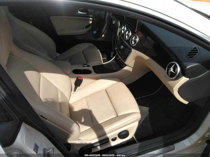 2016 Mercedes-benz Cla-klasse VIN WDDSJ4EB0GN303970 IAAI salvage auction — REAR END, Salvage (Missouri), sold $1,650 on 2026-07-27 (photo 5)
